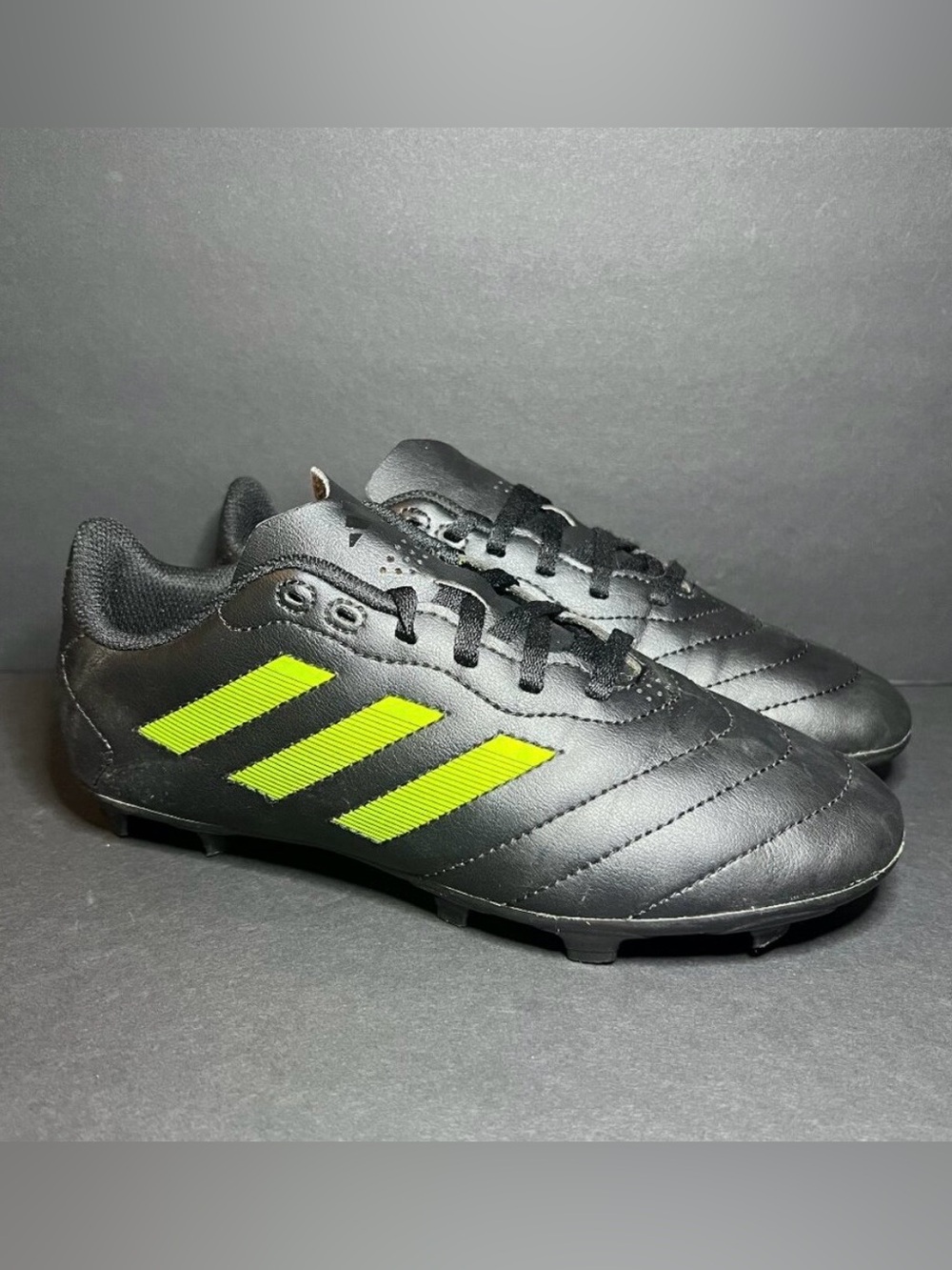 Adidas Unisex Kids Black & Neon Green Soccer Sport Cleats Shoes Youth Size 5